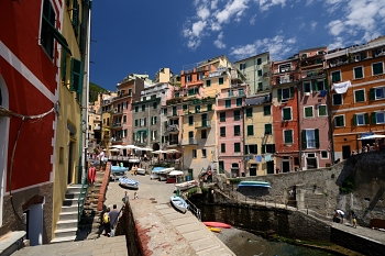 2018_06_17_Cinque-Terre_Riomaggiore_024_D610--10-24__CNX-D