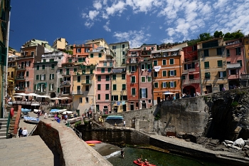 2018_06_17_Cinque-Terre_Riomaggiore_025_D610--10-24__CNX-D