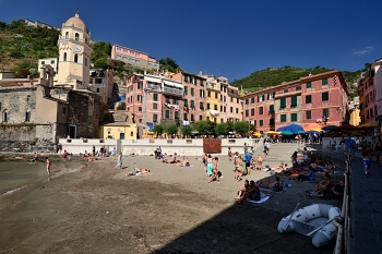 2018_06_17_Cinque-Terre_Vernazza_002_D610--10-24__CNX-D