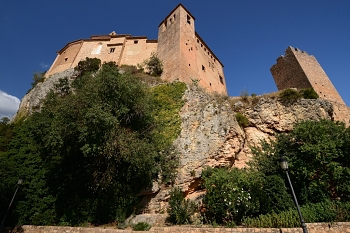 2017_08_06_Espagne__Alquezar_007_D610--10-24__CNX-D