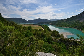2017_08_07_Espagne__Gorges_entre_les_lacs_d_El_Grado_et_de_Mediano_003_D610--10-24__CNX-D