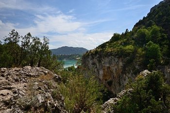2017_08_07_Espagne__Gorges_entre_les_lacs_d_El_Grado_et_de_Mediano_005_D610--10-24__CNX-D