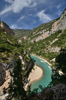 2017_08_07_Espagne__Gorges_entre_les_lacs_d_El_Grado_et_de_Mediano_011_D610--10-24__CNX-D