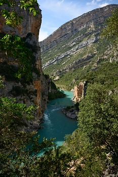 2017_08_07_Espagne__Gorges_entre_les_lacs_d_El_Grado_et_de_Mediano_022_D610--10-24__CNX-D