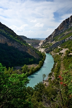 2017_08_07_Espagne__Gorges_entre_les_lacs_d_El_Grado_et_de_Mediano_031_D610--10-24__CNX-D