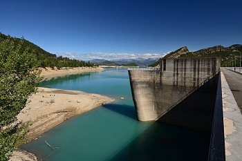 2017_08_10_Espagne__Barrage_du_lac_de_Mediano_016_D610--10-24__CNX-D