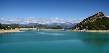 2017_08_10_Espagne__Barrage_du_lac_de_Mediano_022_D610--10-24__CNX-D