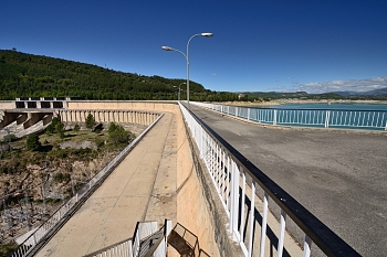 2017_08_10_Espagne__Barrage_du_lac_de_Mediano_028_D610--10-24__CNX-D