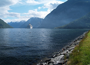 2008_06_14_Hellesylt_A_Geiranger_035_N_O_50__CNX-D