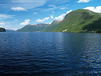 2008_06_14_Hellesylt_A_Geiranger_087_N_50__CNX-D