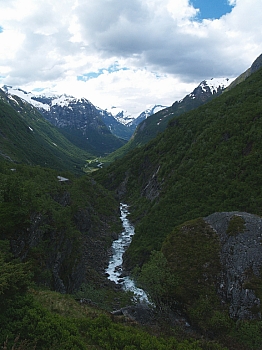 2008_06_14_Hellesylt_A_Geiranger_171_N_E_70__CNX-D