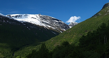 2008_06_14_Hellesylt_A_Geiranger_326_N_RR__CNX-D