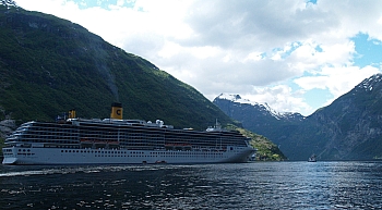 2008_06_14_Hellesylt_A_Geiranger_352_N_R_50__CNX-D