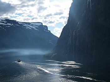 2008_06_14_Hellesylt_A_Geiranger_497_N_50__CNX-D