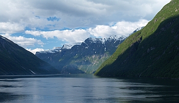 2008_06_14_Hellesylt_A_Geiranger_522_N_RR_70__CNX-D