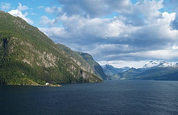 2008_06_14_Hellesylt_A_Geiranger_639_N_O_R_70__CNX-D