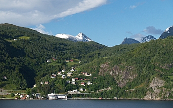 2008_06_14_Hellesylt_A_Geiranger_657_N_R_50__CNX-D