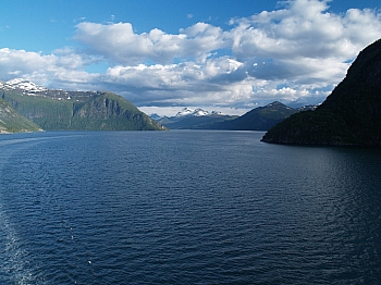 2008_06_14_Hellesylt_A_Geiranger_660_N_O_70__CNX-D