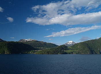 2008_06_14_Hellesylt_A_Geiranger_677_N_O_70__CNX-D