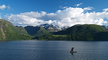 2008_06_14_Hellesylt_A_Geiranger_699_N_RR_50__CNX-D