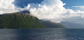 2008_06_14_Hellesylt_A_Geiranger_740_N_O_RRR_50__CNX-D