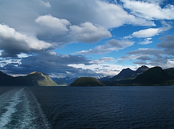 2008_06_20_Andalsnes_296_N_O_70__CNX-D