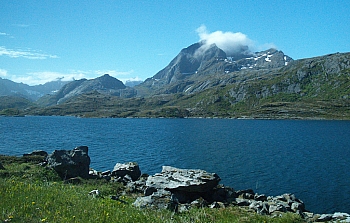 2008_06_16_B_Gravdal_(Iles_Lofoten)_232_N_O_RR_E_70__CNX-D