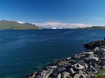 2008_06_16_B_Gravdal_(Iles_Lofoten)_666_N_O_70__CNX-D