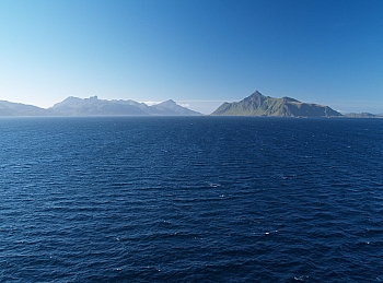 2008_06_16_B_Gravdal_(Iles_Lofoten)_780_N_O_70__CNX-D