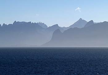 2008_06_16_B_Gravdal_(Iles_Lofoten)_786_N_O_E_p61_m44_21_R_50__CNX-D