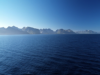 2008_06_16_B_Gravdal_(Iles_Lofoten)_828_N_E_p5_m30_p0_S90_50__CNX-D